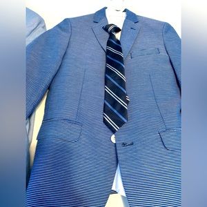Boys size 12 blue stripe Hilfiger blazer with shirt and tie